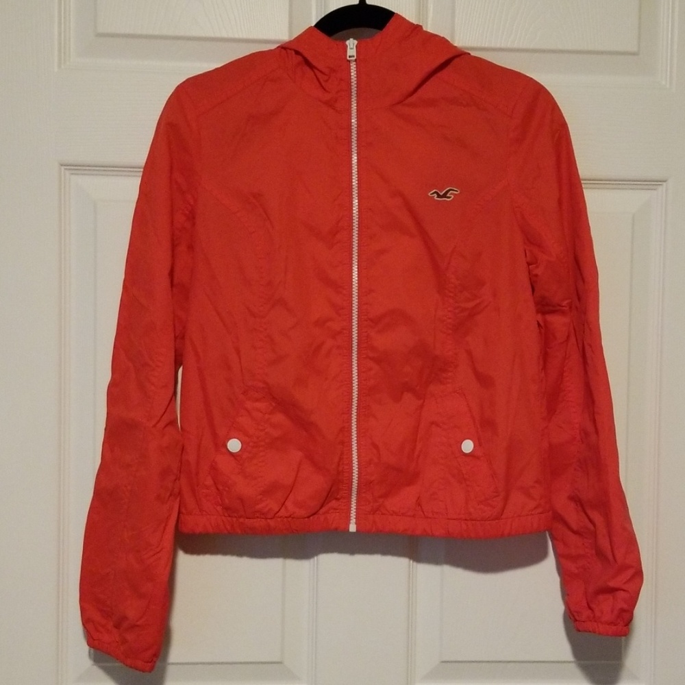 Hollister lined coral swishy jacket, M